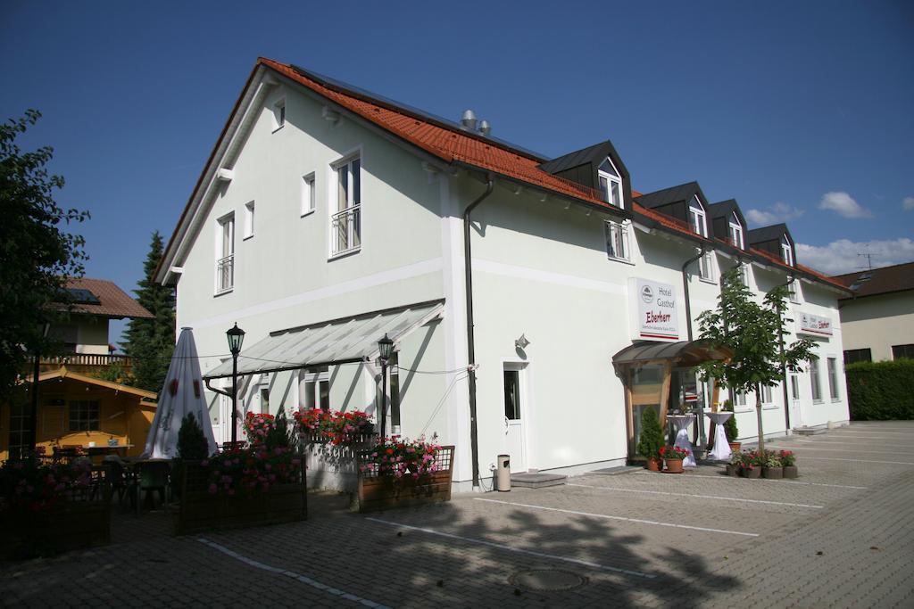 Hotel-Gasthof Eberherr Forstinning Exterior photo